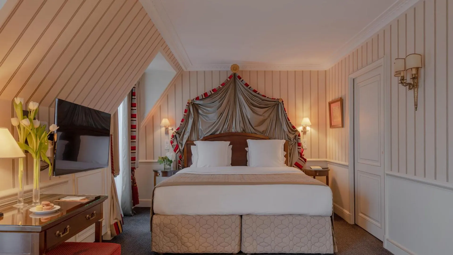 Napoleon Hotel 5*